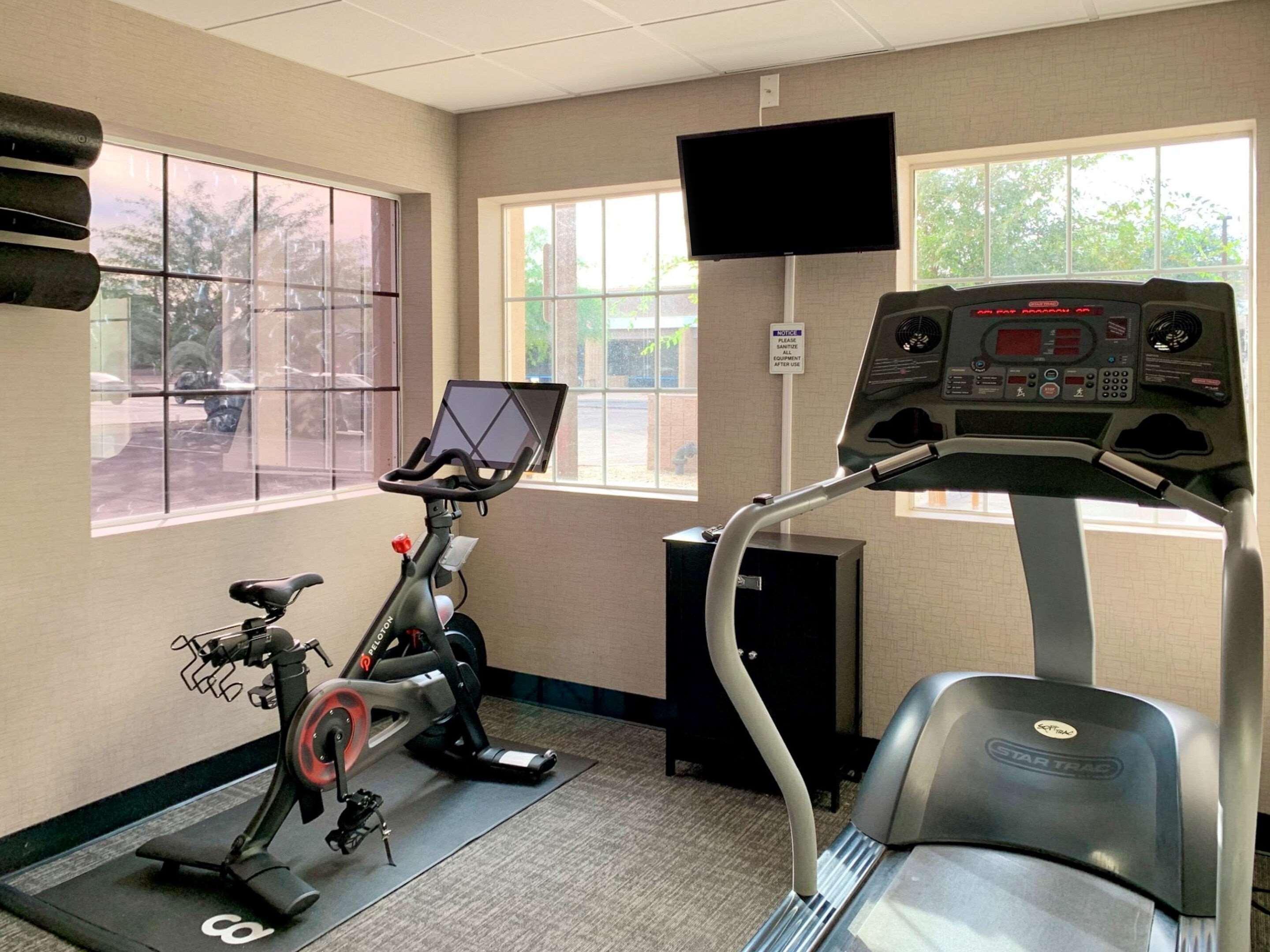 La Quinta Inn & Suites By Wyndham Tempe University, Phoenix Ngoại thất bức ảnh