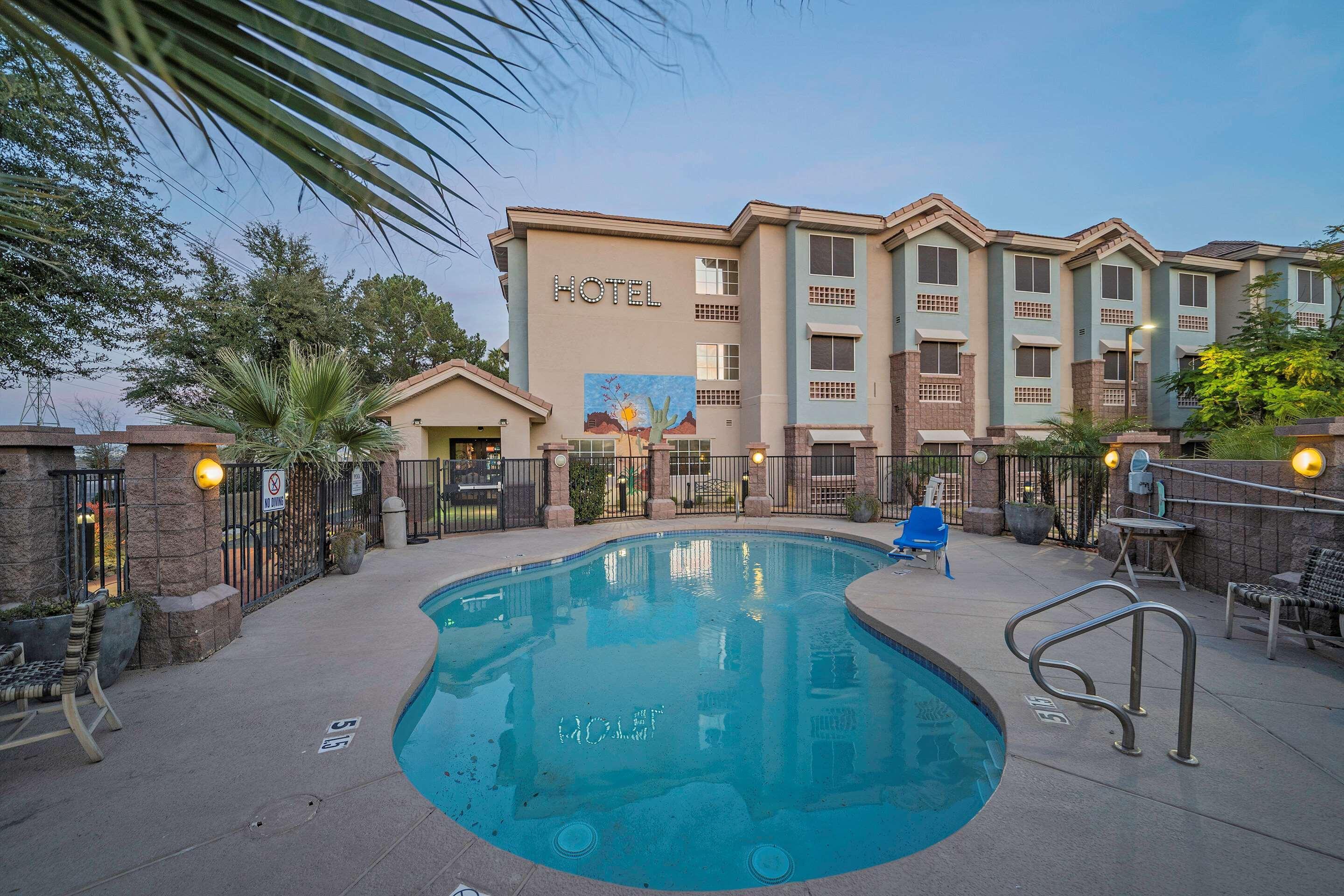 La Quinta Inn & Suites By Wyndham Tempe University, Phoenix Ngoại thất bức ảnh