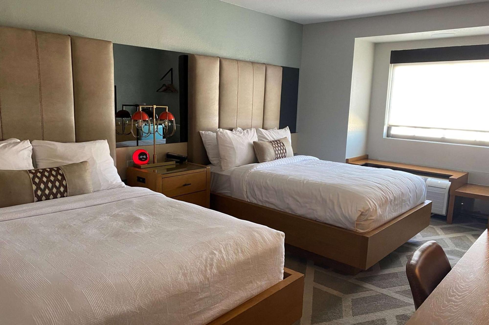 La Quinta Inn & Suites By Wyndham Tempe University, Phoenix Ngoại thất bức ảnh